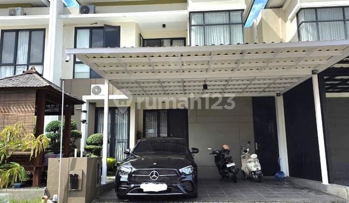 Rumah Mewah Bonus Furnish di Graha Padma Semarang