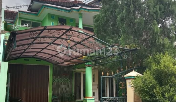 Rumah Luas Megah di Ngesreb Tembalang