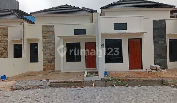 Rumah Minimalis Dekat Ada Setia Budi Semarang