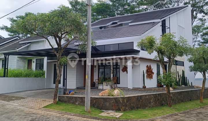 Rumah Mewah Bonus Furnish di Bsb Village Mijen Semarang