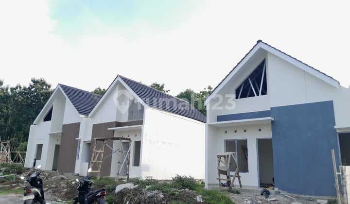 Dijual Rumah Dekat Kampus Unika Bsb Semarang
