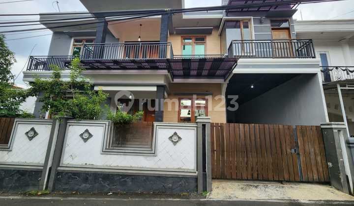 Rumah Mewah Dekat Akpol Semarang