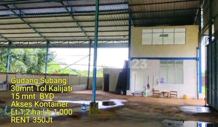 Gudang Dekat Pabrik Byd Subang