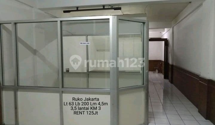 Ruko Sekitar Supratman dan Jakarta