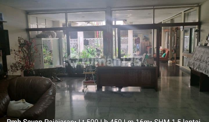 Pajajaran City Central Office House