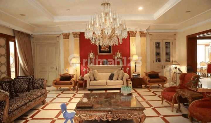 Sultan's Super Luxurious House in Elite Menteng