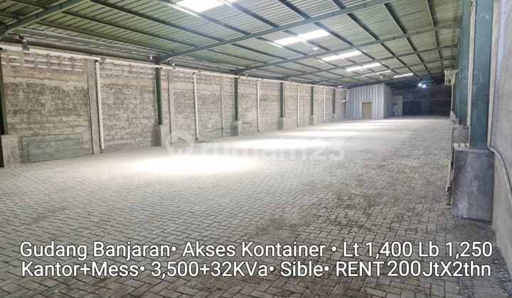 Banjaran Warehouse Strategic Container Access