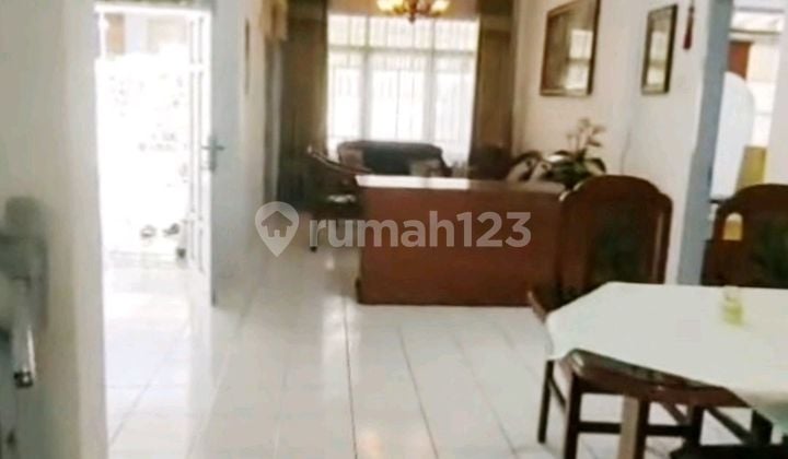 Rumah Kompleks Cimahi Tengah Dekat Griya Cibabat Furnished