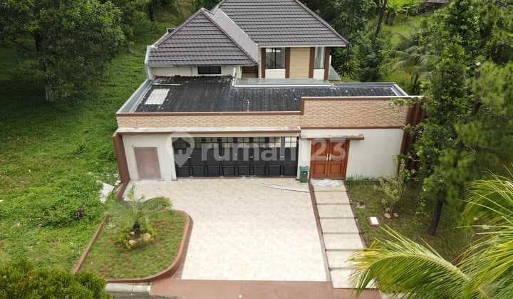 Rumah Baru 2 Lantai, Hook dan Kuldesak, Taman Luas Green Area