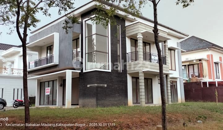 Di Jual Rumah Siap Huni Depan Green Area Claster Depan Hook Sentul City