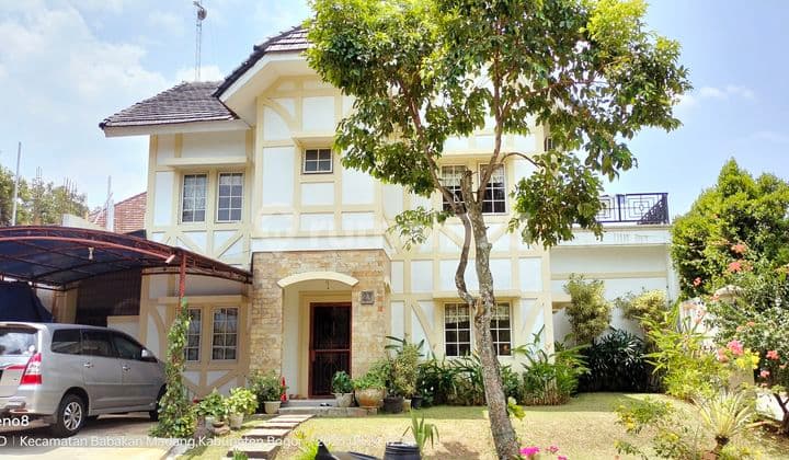 Di julan rumah siap huni posisi hook claster depan Sentul city