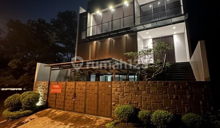 Di Jual Rumah Baru 4Lantai View Gunung dan Kota Sentul City Bogor