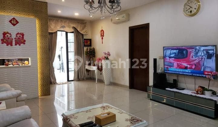 Rumah Green Lake City, Cluster East Asia. Uk 8x20m2, Shm, Harga 5 Milyar