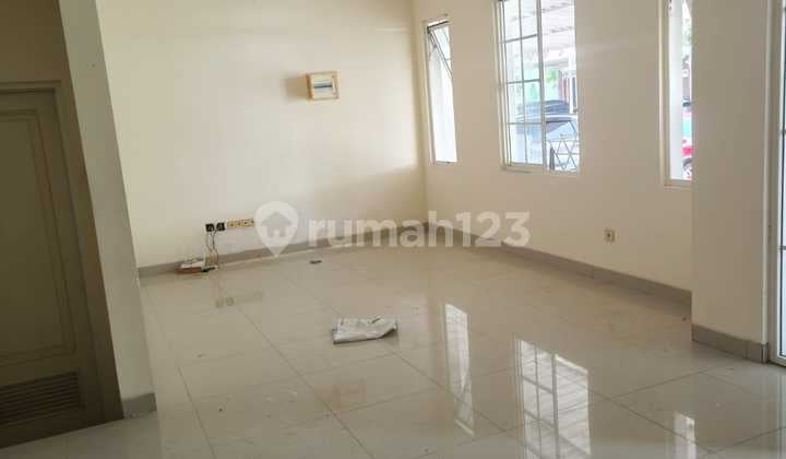 Rumah Green Lake City West Europe, LT 8X15, SHM, Harga 90 Juta/ Tahun