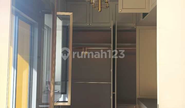 Green Lake City House, Australia, size 6x15, SHM, Price 2.6 billion