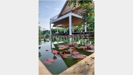 Bandung Ex-Tourism Villa, Land Area 4,400 m2, Price 4.8 Billion