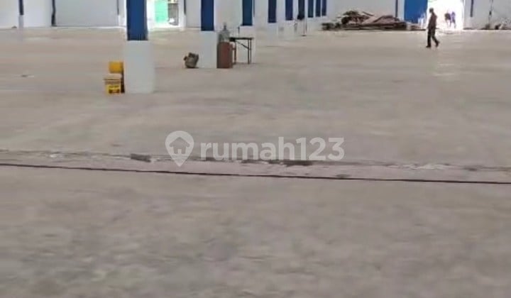 Gudang Baru Kawasan Industri Jatake, LB 3.700 m2, harga sewa 55 ribu/m2