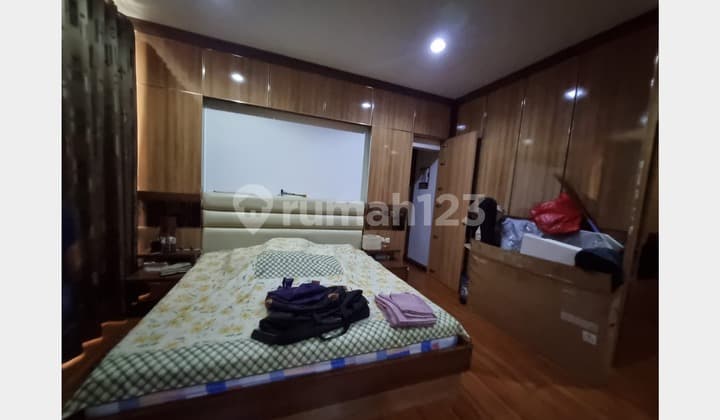 Pik House, Crown Golf, 8x15, 4 bedrooms, SHM, semi-furnished.