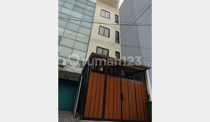 Kost Jembatan Lima LB 310 m2, 20 BR, Hrg 4.9 milyar