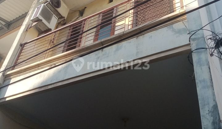 Rumah Bagus 2,5 Lantai Tanjung Duren Selatan Jakarta Barat