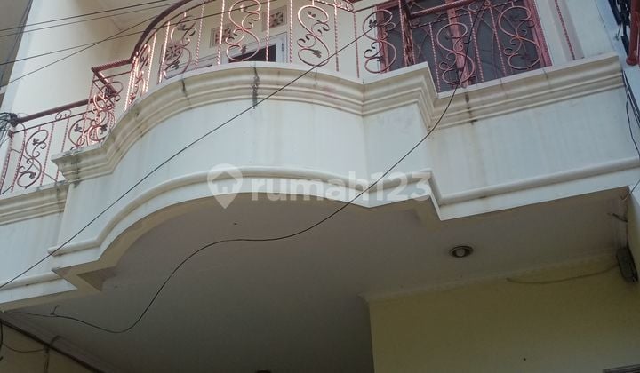 Rumah Bagus 2 1/2 Lantai Meteng Tanjung Duren Utara