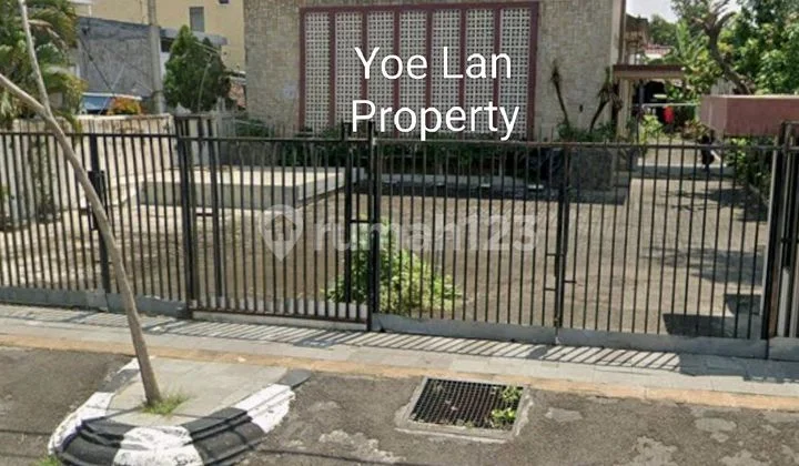 Commercial Space for Rent in Gajahmada City Center, Suitable for Offices, Budget Hotels or Beauty Clinics or Any Business with 19 Rooms in Semarang. Commercial Space for Rent in Gajahmada City Center, Suitable for Offices, Budget Hotels or Beauty Clinics or Any Business with 19 Rooms in Semarang.