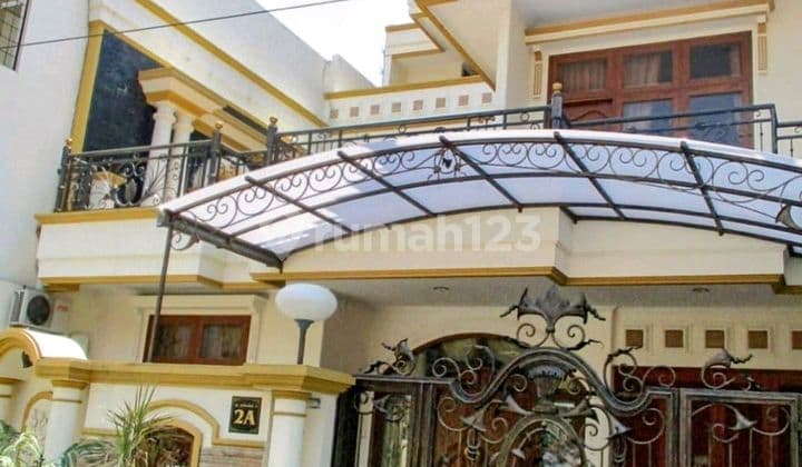 Rumah Bagus Di Semarang Tengah Dekat Mall Citraland Semarang Kota