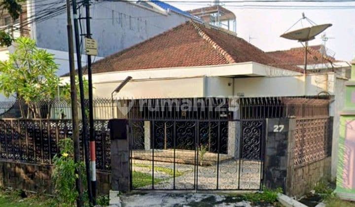 Rumah Strategis Di Jalan Mayjen Sutoyo, Semarang Kota.