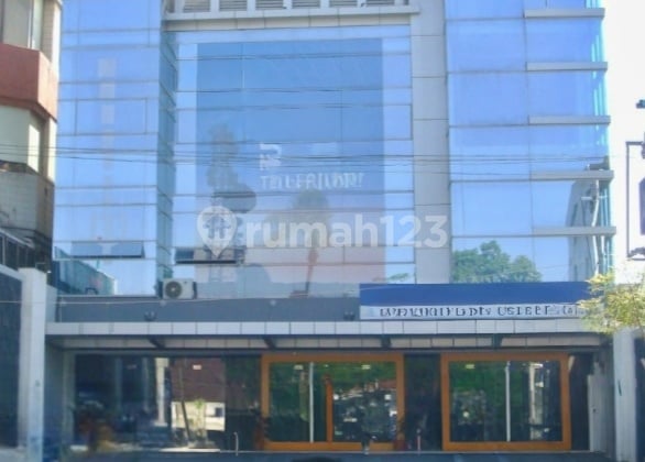 Sewa Gedung Pusat Kota Semarang Simpang Lima di Ahmad Yani Siap Pakai Strategis Sekali. Semarang Kota.
