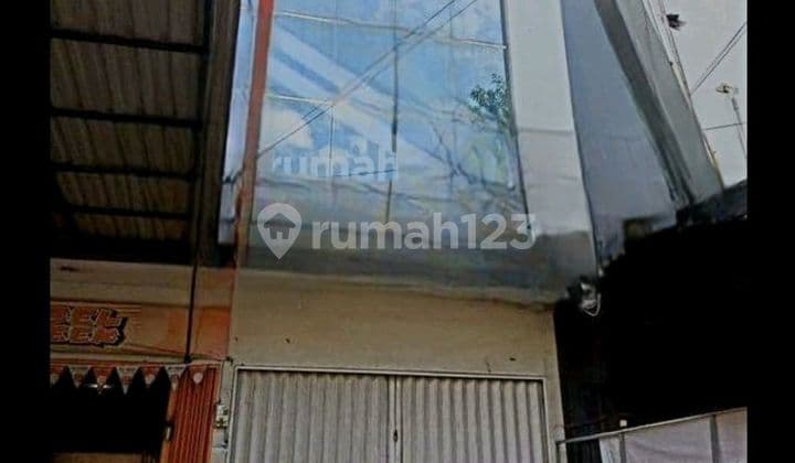 Ruko 3 Lantai, Di Gajah, Lokasi Strategis