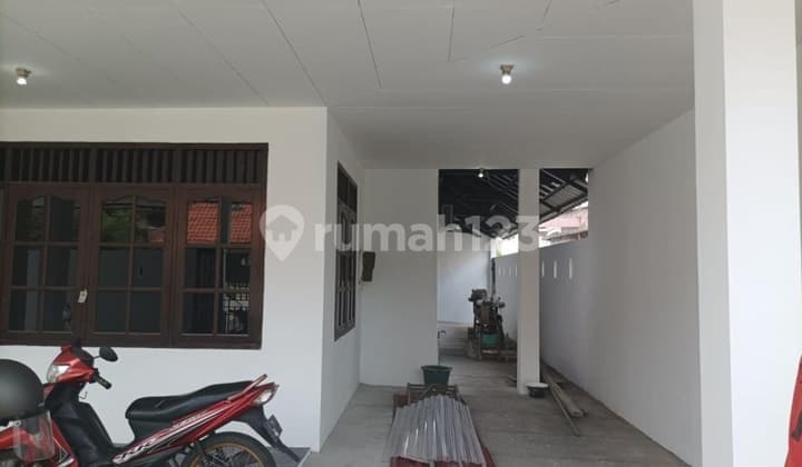 Rumah Siap Pakai Luas Di Daerah Tanah Mas , Semarang