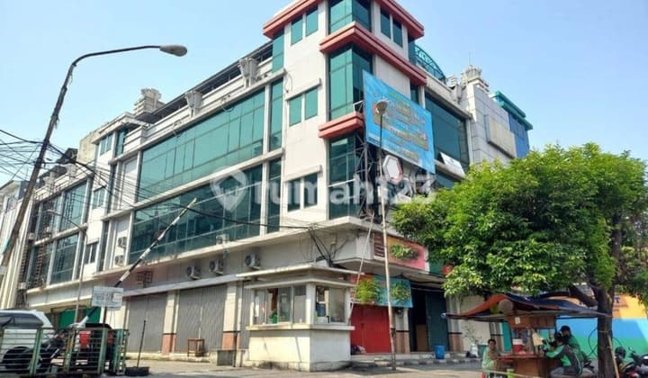 Ruko Strategis Di Peterongan Plaza Parkir Luas Dan Daerah Ramai. Mt Haryono Semarang.