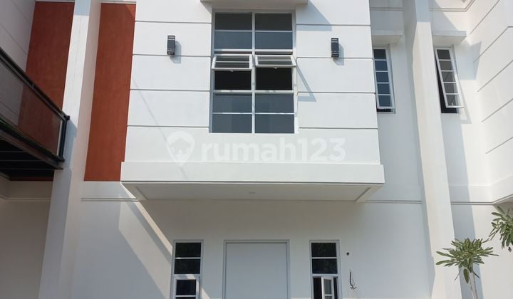 Siap Huni Rumah Murah 2 Lantai Dekat Tol Dan LRT