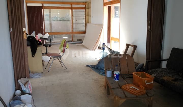 Rumah hitung tanah, dekat gedung sate, bisa disewa