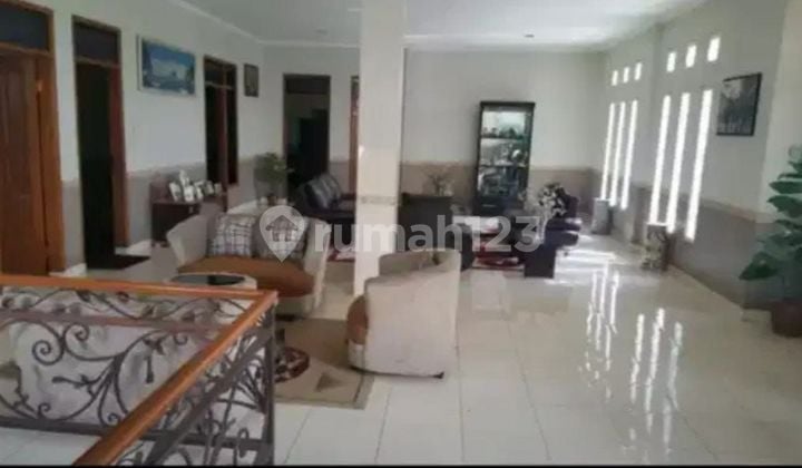 Rumah megah, dekat ke alun-alun cicalengka