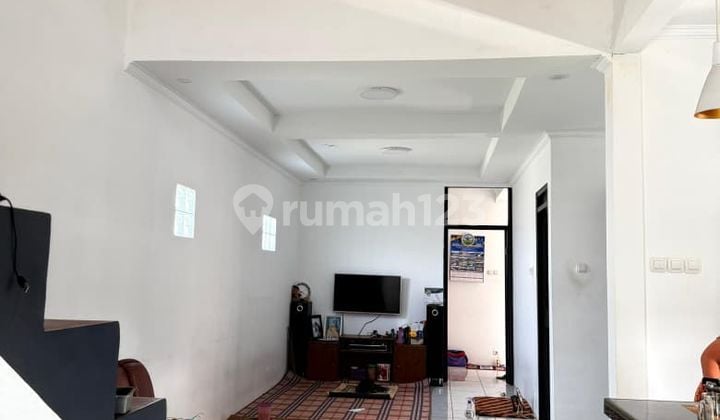 Murah B U Rumah 3 Lantai Siap Huni Awiligar