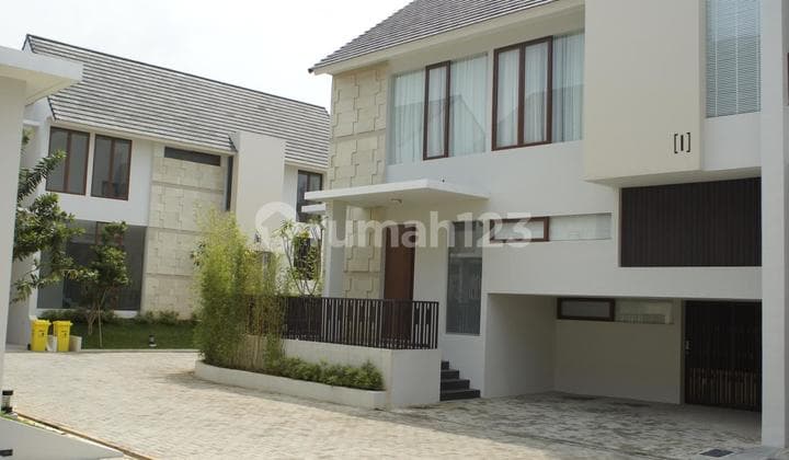 RUMAH BAGUS DI MAMPANG JAKARTA SELATAN