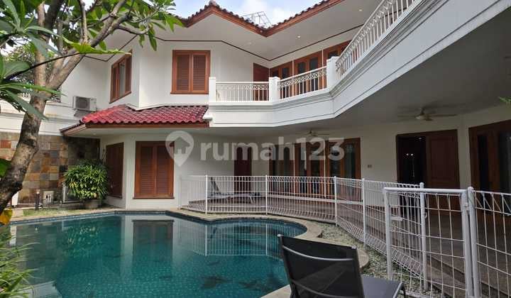 RUMAH TERAWAT DI PONDOK INDAH