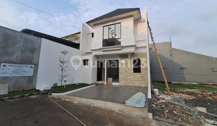 BRAND NEW DALAM TOWNHOUSE