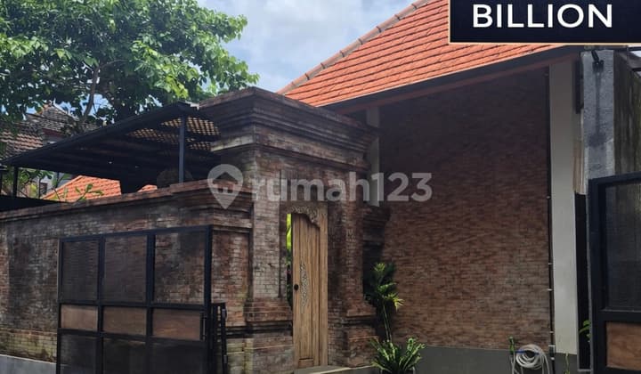 Private Pool Villa - Kemenuh SHM 150Sqm