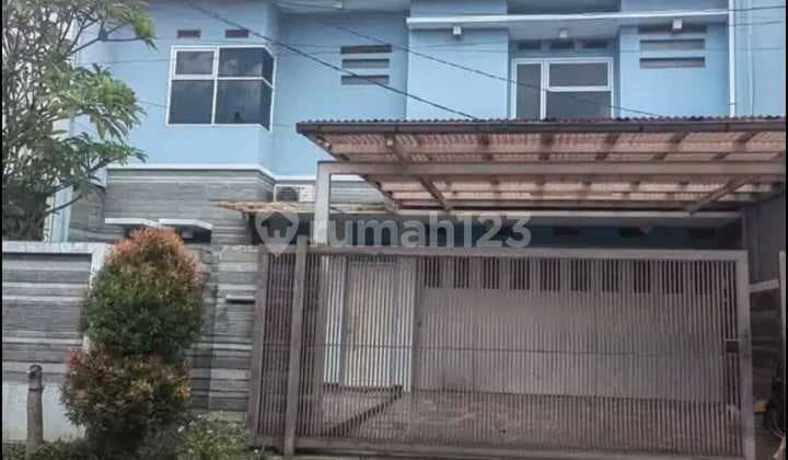 RUMAH SIAP HUNI TERAWAT LINGKUNGAN AMAN DAN NYAMAN LOKASI STRATEGIS DI TAMAN KOPO INDAH 3 BANDUNG