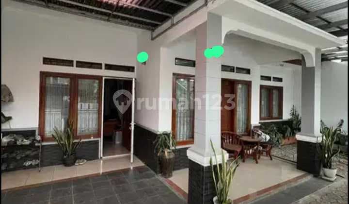 RUMAH TINGGAL 2 LANTAI SIAP HUNI LOKASI STRATEGIS DI BALEENDAH KOMPLEK GRIYA PRIMA ASRI BANDUNG