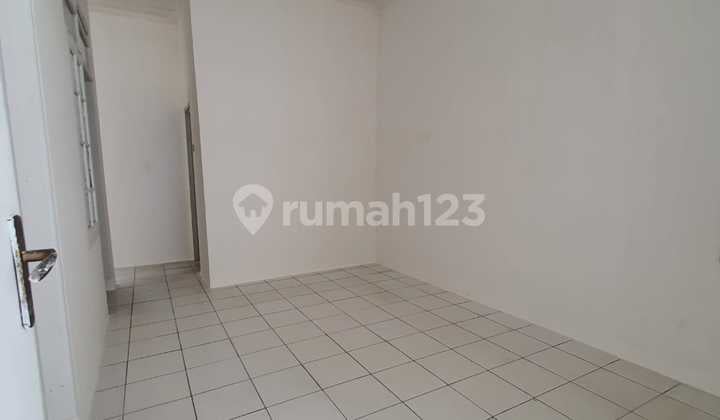 Disewa Rumah Nyaman Siap Huni Minimalis Lokasi Strategis di Taman Kopo Indah 2 Bandung