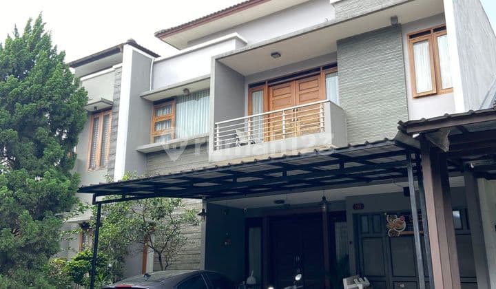 2-Story Semi-Furnished House Ready to Live In Minimalist Location in Singgasana Pradana Bandung