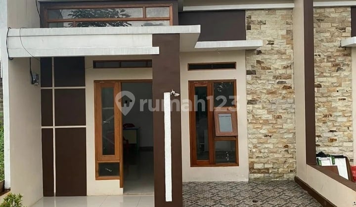 House for sale in Depok at an affordable price.