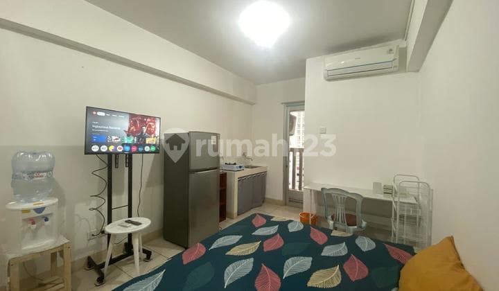 Interior Minimalis! Studio Green Bay 21M Full Furnish Cozy