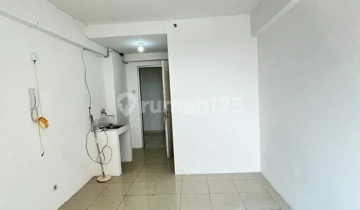 Slashing Price! Rent a 21M Studio at Green Bay, Empty Unit, Freshly Painted!
