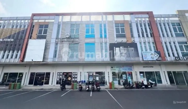 Ruko Burgundy Summarecon Bekasi Strategis & Hadap Jalan Raya