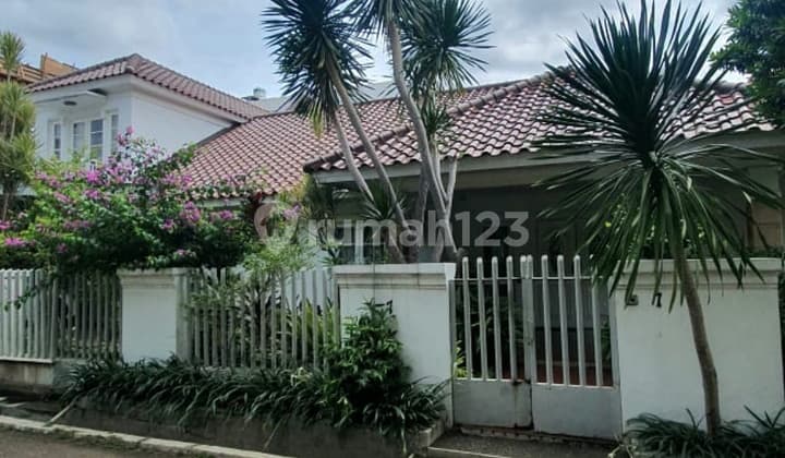 Rumah Asri Halaman Luas Bebas Banjir Lingkungan Aman Nyaman