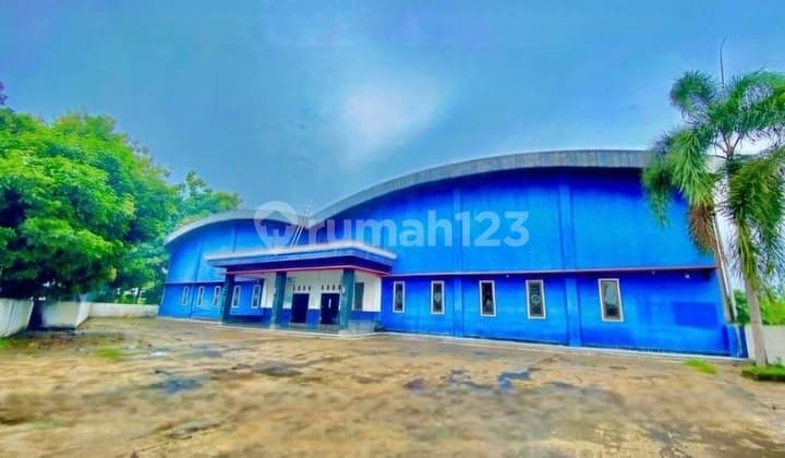 Gudang Workshop Dan Gedung Futsal Di Kota Pati